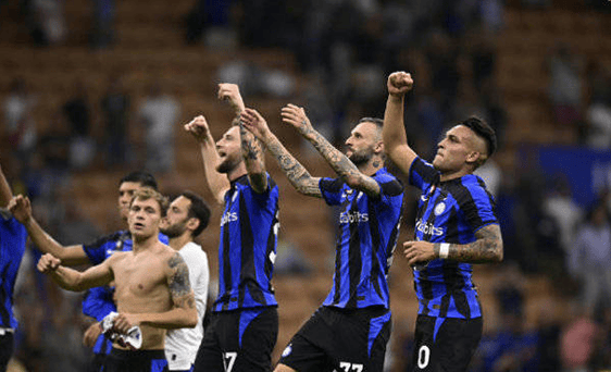 弗里克：我们不关注皇马，明天踢法兰克福的比赛才是最重要的（弗里克：皇马不是焦点，明日战法兰克福才最重要）