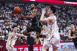 西甲半场：两队门将均状态上佳连扑好球，赫塔菲0-0埃尔切（西甲半场战报：门将齐神勇频献扑救，赫塔菲暂0-0埃尔切）