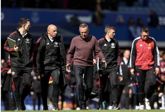 篮球小将如何快速脱颖而出？（篮球新秀怎样迅速崭露头角？）