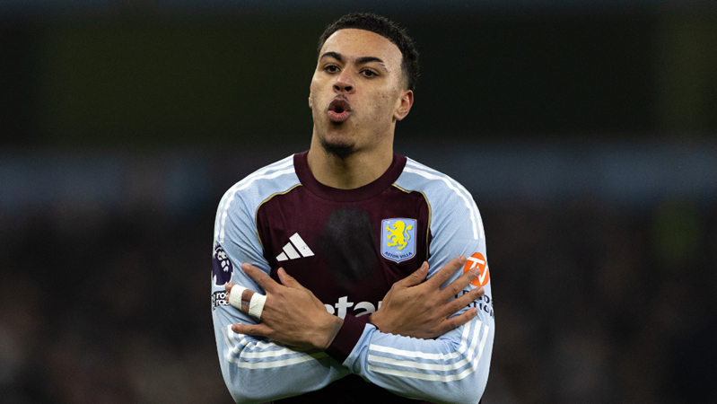 弗里克西甲场均积分2.36，执教50+场主帅中仅次于瓜帅和穆帅（西甲场均2.36分，弗里克在50+场主帅中仅次于瓜帅与穆帅）